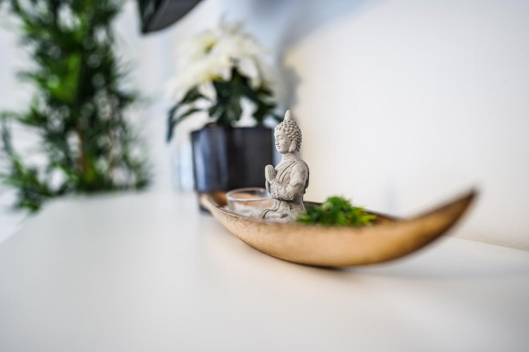 Luxus Maisonette In Mit Grosser Dachterrasse - Wehome Premium * Kaiserslautern
