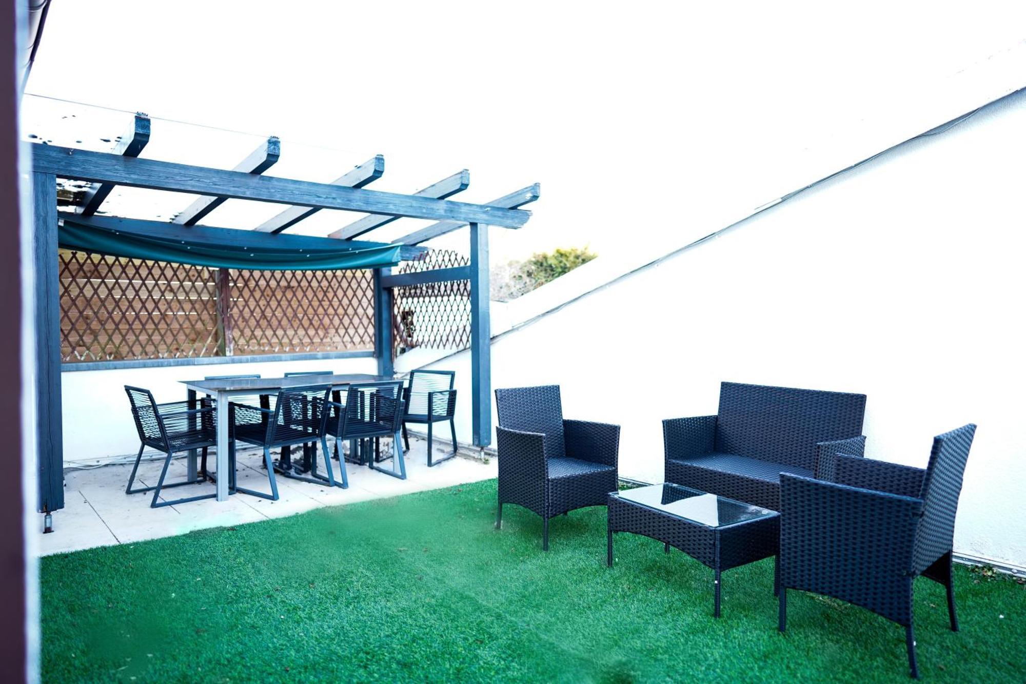 Luxus Maisonette In Mit Grosser Dachterrasse - Wehome Premium Apartment Kaiserslautern